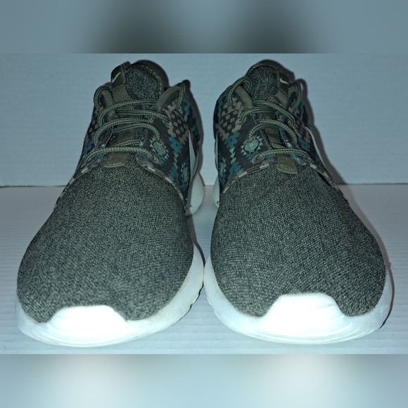 Nike Roshe One Iguana Sail Loden Bamboo Aztec 2015 RARE Size 10 655206-213 - Picture 5 of 10